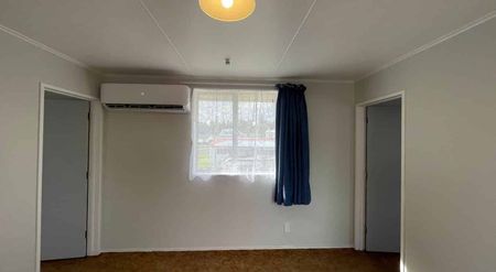 2BR Flat in Taumarunui Central Easy Maintenance - Photo 2