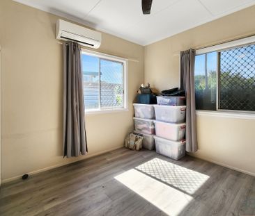 Solid 3 bedroom home - Photo 4