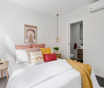 Modern townhouse! - Photo 5