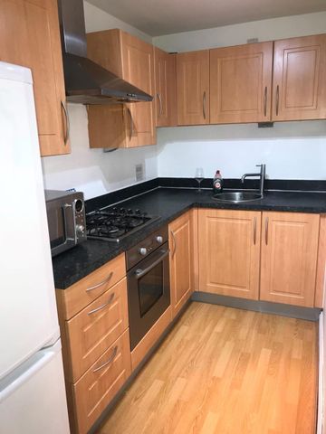 1 Bed Flat, Tarragon Court, IG1 - Photo 3