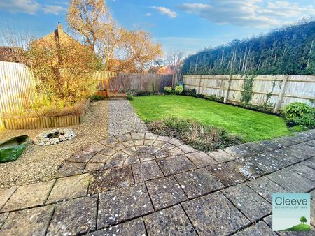 3 bed semi-detached house to rent in Hanson Gardens, Bishops Cleeve, GL52 - Photo 2