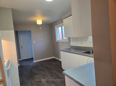 For Lease - 2424 Whaley Drive Unit# Main, Mississauga, Ontario - Photo 2
