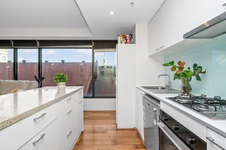 Greta Location in Hawthorn - Fully Furnished - Photo 3