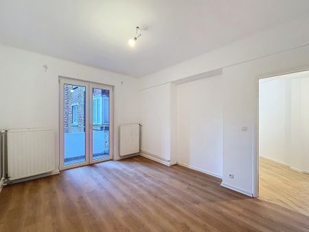 Appartement te huur - Foto 2