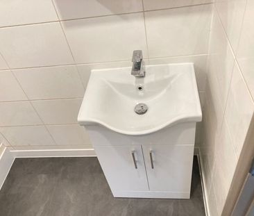 Studio Flat, Very Near Iverson Road Area, NW6 - Photo 3