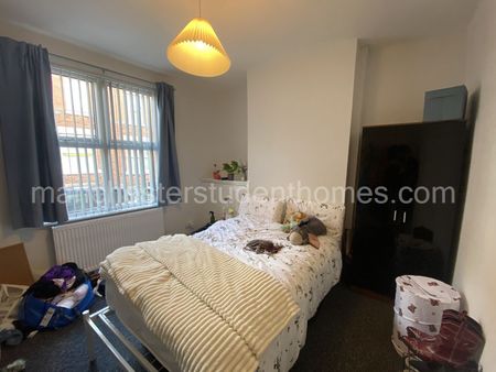 Beeton Grove, Manchester, M13 0DL - Photo 2