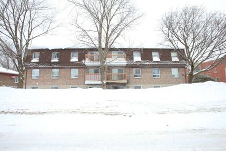 11 · 2e étage - Photo 3