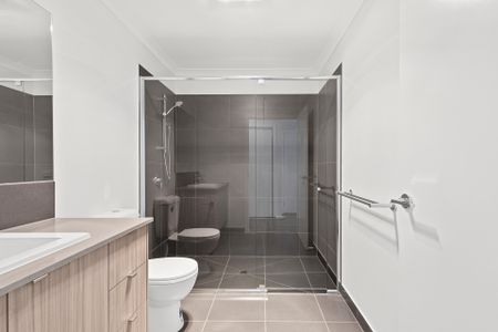 25 Leona Drive, Wyndham Vale VIC 3024 - House For Rent | Domain - Photo 5