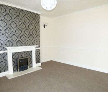 2 bed flat to rent in South Frederick Street, South Shields, NE33 - Photo 6
