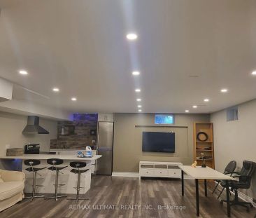 Detached Home For Lease | N9244720 - Photo 4