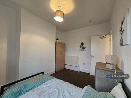 5 bedroom terraced house to rent - Photo 3