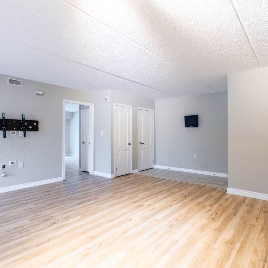 For Lease - 1460 Main Street Unit# 102, Milton, Ontario - Photo 1