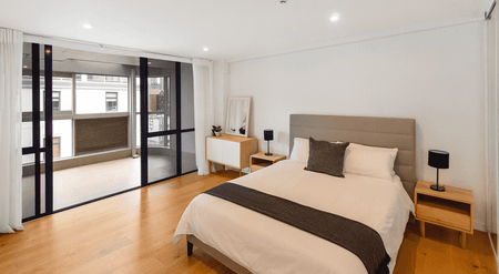 Three bedroom home in the city! - Photo 3