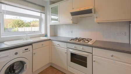 2 bedroom terraced house to rent - Photo 5