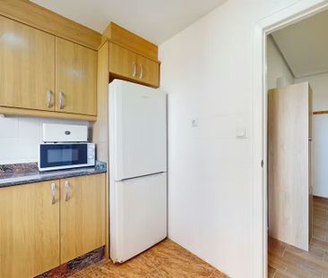 Carrer dEscalante, Valencia, Valencian Community 46011 - Photo 2