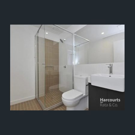 Stunning Apartment In Ideal Location! - Photo 3