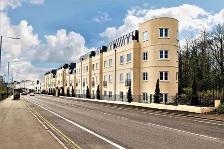 Studio to rent - Photo 5