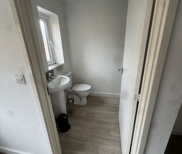 3 Bed Semi-Detached House, Ashover Avenue, M12 - Photo 4