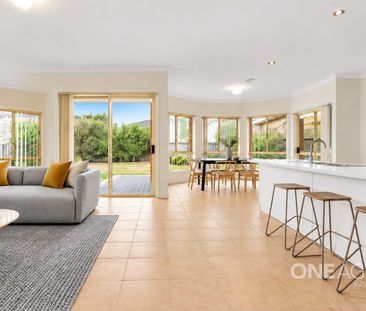 Modern Family Living in a Convenient Sunbury Location - Photo 1