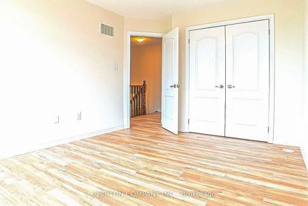 For Lease - 2435 Greenwich Drive Unit# 55, Oakville, Ontario - Photo 2