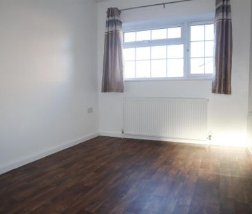 3 bedroom house to rent - Photo 3