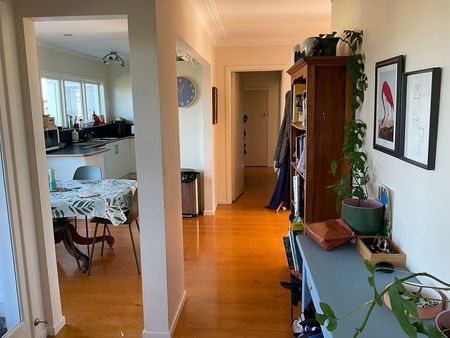 Rangi Zone with Sea View House - Photo 3