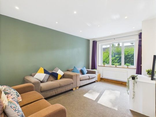 6 bedroom terraced house to rent - Photo 1