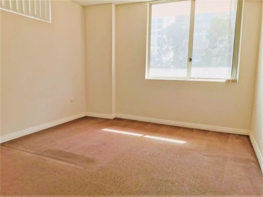 9 John st mascot, Sydney - Photo 1