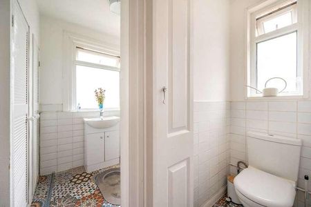 Waverley Road, Walthamstow, E17 - Photo 5