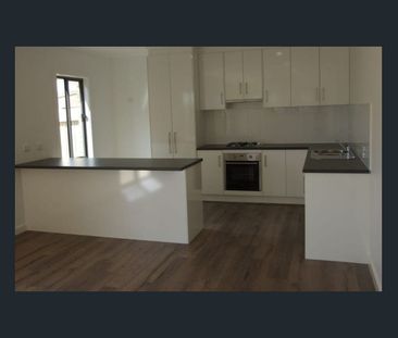 Stylish 3-bedroom home in Lilydale - Photo 4