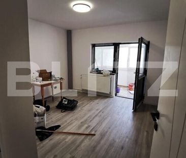 Apartament cu 2 camere, 65 mp, zona 1 Mai - Fotografie 3