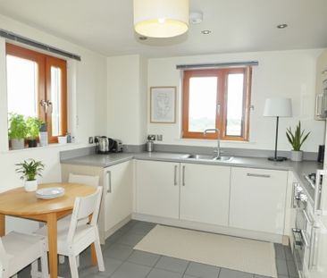 2 bed apartment to rent in Abbey End, Kenilworth, CV8 - Photo 4