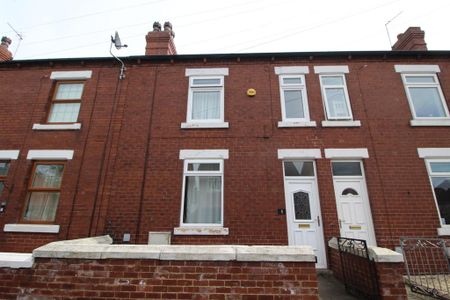 2 bedroom terraced house to rent - Photo 3