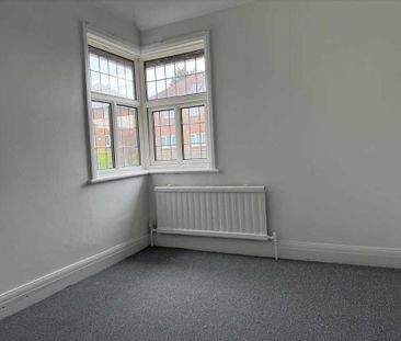 6 bedroom semi-detached house to rent - Photo 4