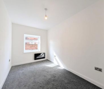 1 bedroom ground floor flat to rent - Photo 3