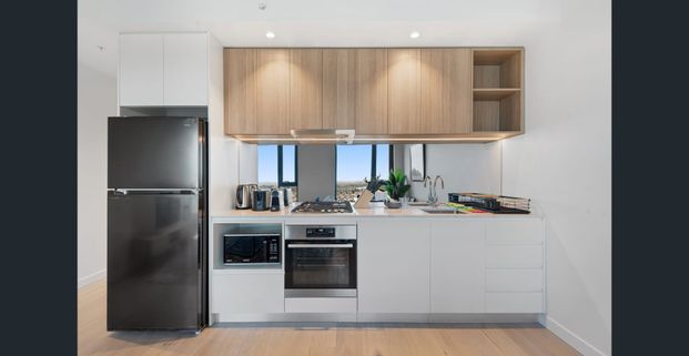 SHORT TERM LEASES AVAILABLE - Contact Agent - Photo 1