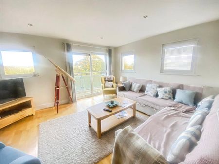 4 bedroom semi-detached house to rent - Photo 2