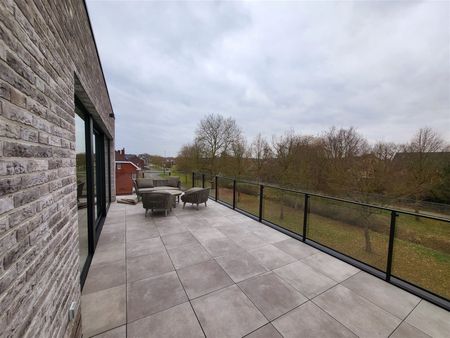 Penthouse met 2 slaapkamers en 2 ruime terrassen. - Photo 5