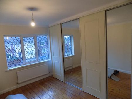 3 bedroom semi-detached house to rent - Photo 4