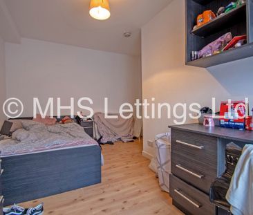 4 Bedroom Mid Terraced House for rent in Harold Terrace - Photo 6
