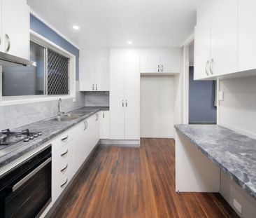 8 Birun Street, Woodridge QLD 4114 - House For Rent | Domain - Photo 6