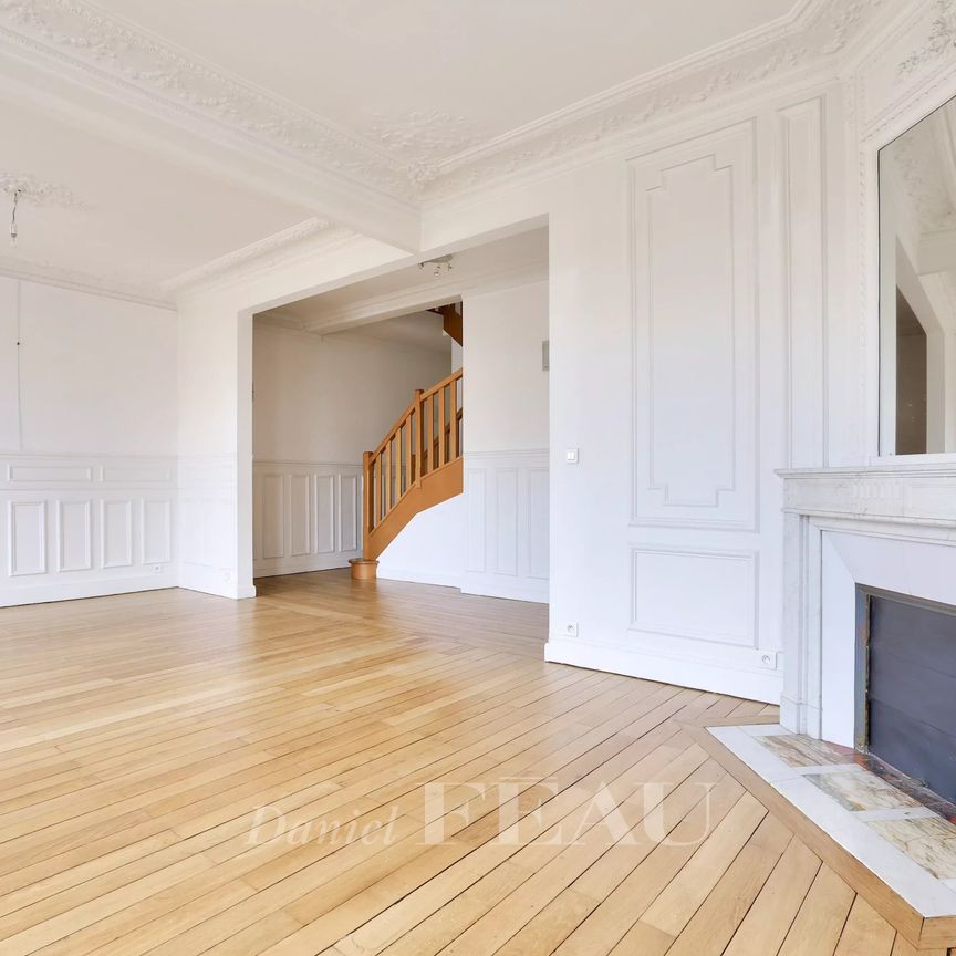 Location appartement, Paris 17ème (75017), 7 pièces, 160 m², ref 85287843 - Photo 1