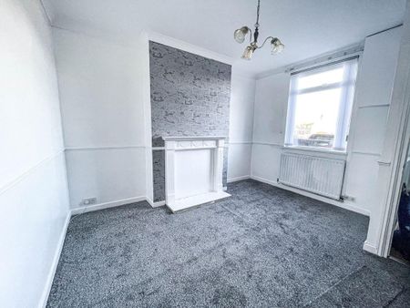 2 bed terraced house to rent in DH7 - Photo 2