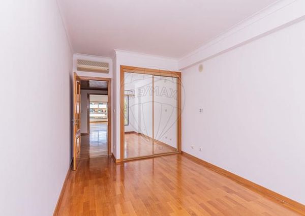 Apartamento T3 em Lisboa
