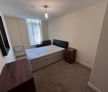 2 bedroom flat to rent - Photo 3