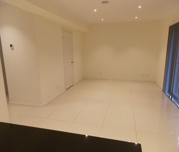 11C Rosebank Avenue, Clayton South VIC 3169 - Townhouse For Rent | ... - Photo 1