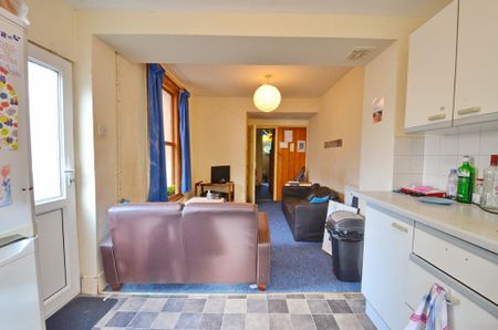 5 bedroom house to rent - Photo 2