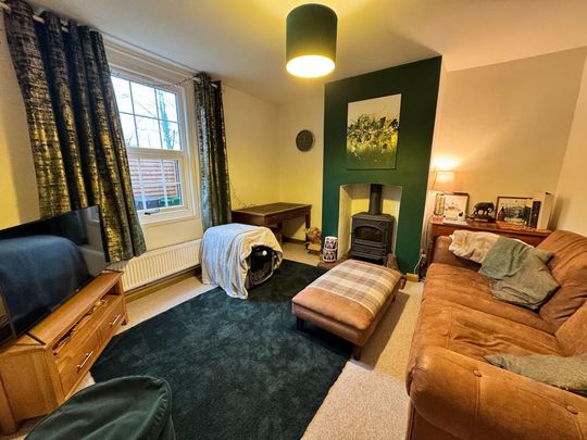 2 bedroom terraced house to rent - Photo 1