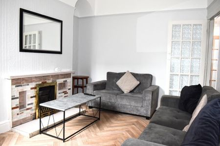 4 bedroom terraced house to rent - Photo 4