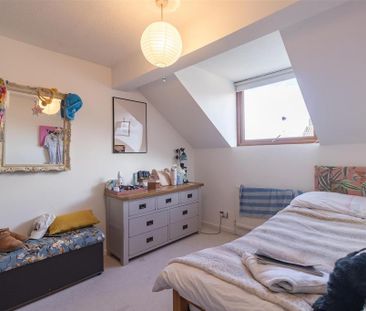 5 bedroom detached house to rent - Photo 5